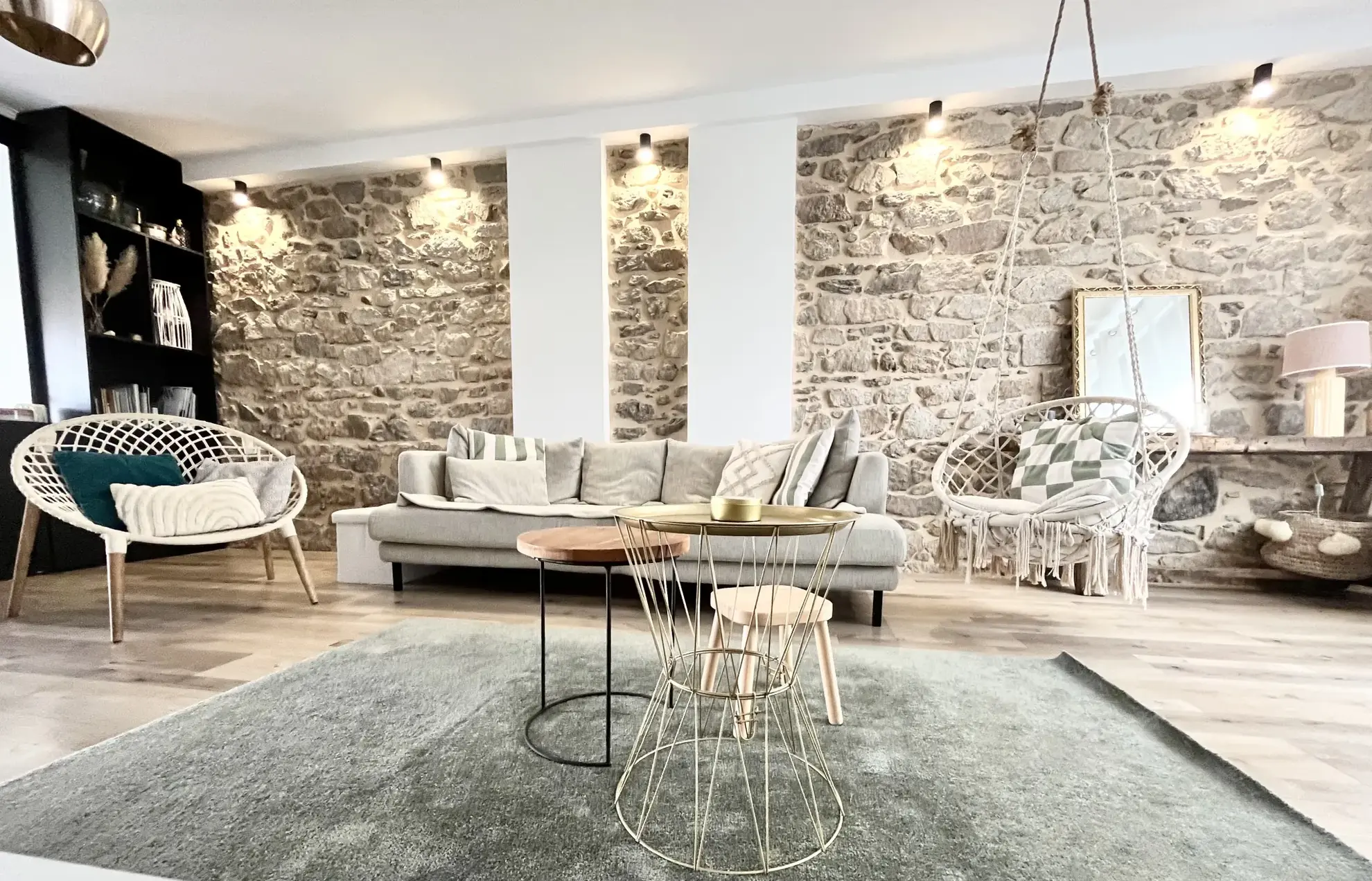 Maison rénovée de 113 m² avec jardin et garage à Cholet - Quartier Descartes 