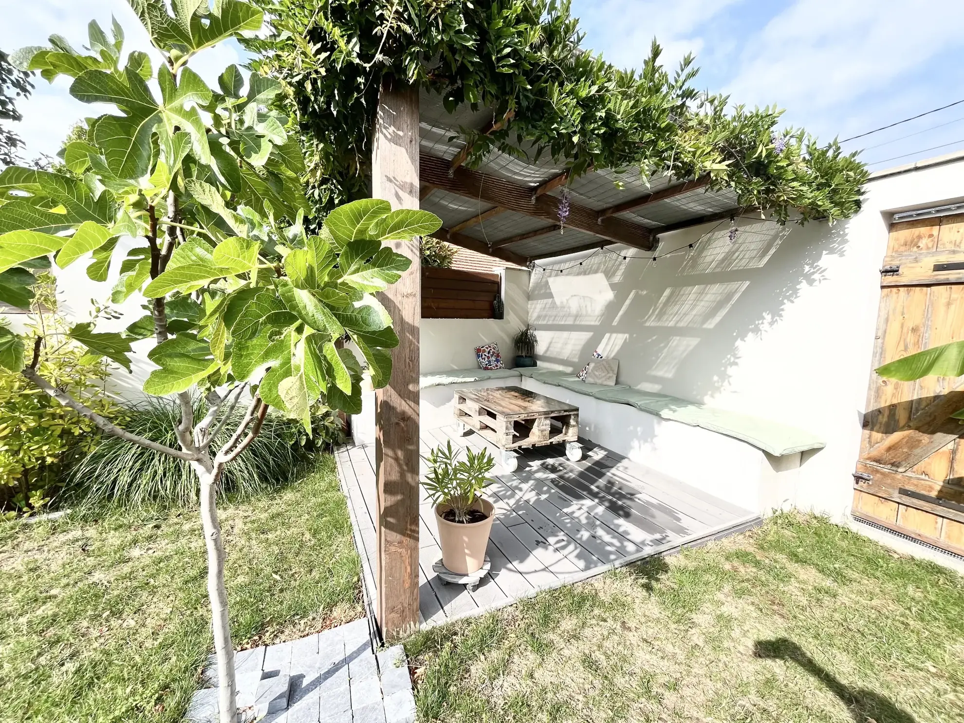 Maison rénovée de 113 m² avec jardin et garage à Cholet - Quartier Descartes 