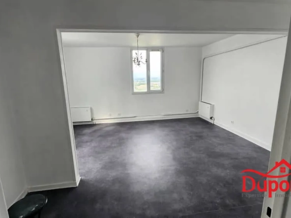 Investissement clé en main : lot de 4 appartements locatifs à Sin le Noble