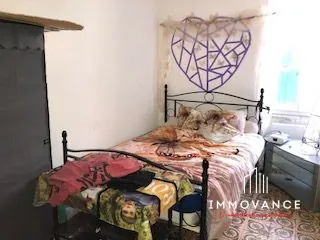 Maison de village en vente à Le Bousquet-d'Orb - Opportunité d'investissement 