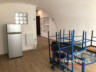 Maison de village en vente à Le Bousquet-d'Orb - Opportunité d'investissement 
