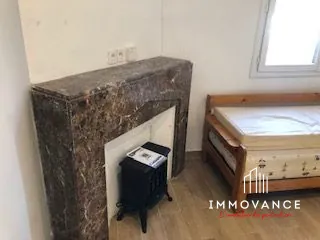 Maison de village en vente à Le Bousquet-d'Orb - Opportunité d'investissement 