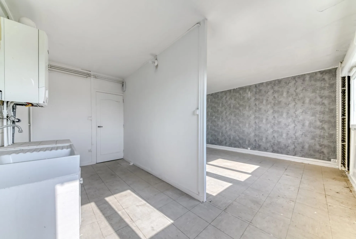 A vendre appartement T2 à Grigny, proche commodités, avec parking et faible consommation énergétique 