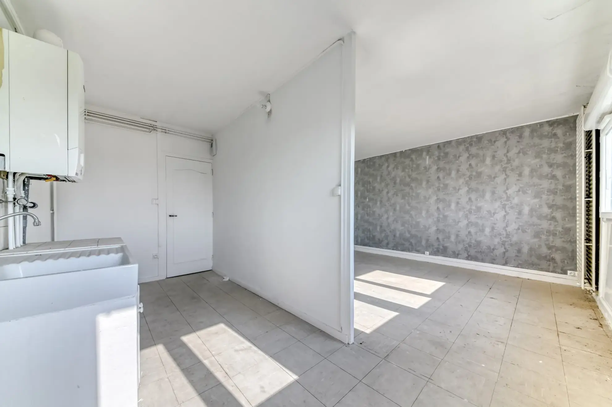 A vendre appartement T2 à Grigny, proche commodités, avec parking et faible consommation énergétique 