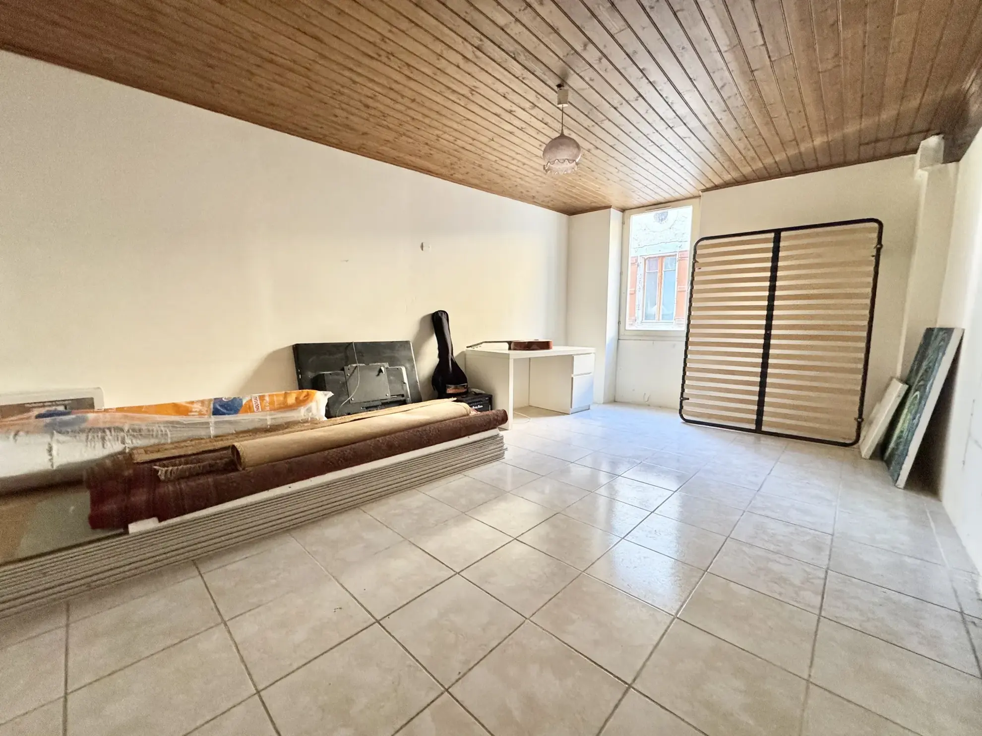 Immeuble à vendre à Penne d’Agenais avec trois appartements, proche du bourg médiéval 