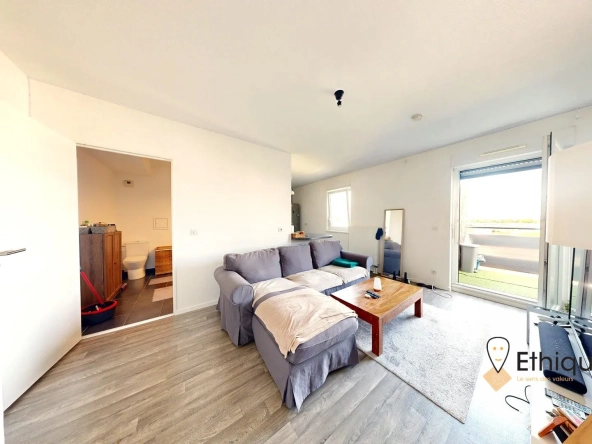 Charmant appartement 2 pièces avec balcon et garage à Strasbourg