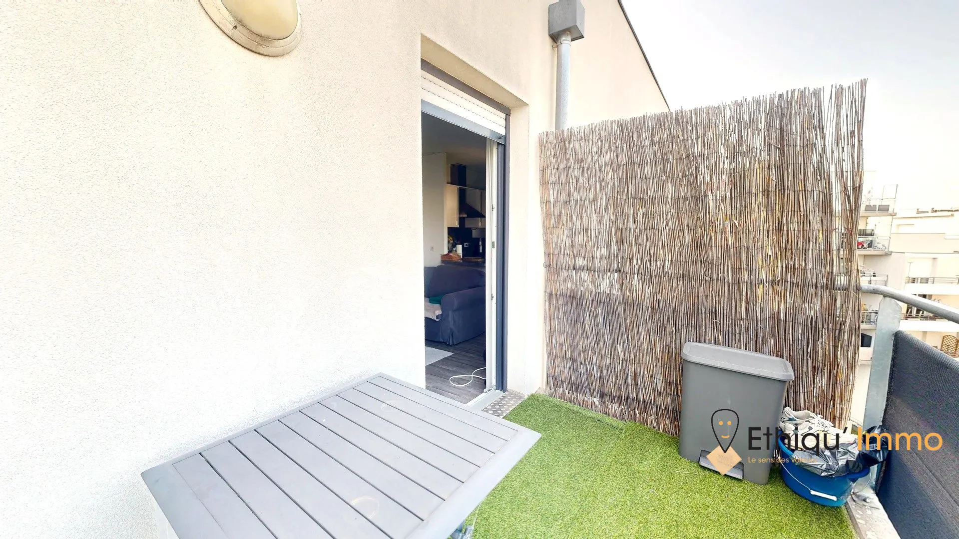 Charmant appartement 2 pièces avec balcon et garage à Strasbourg 