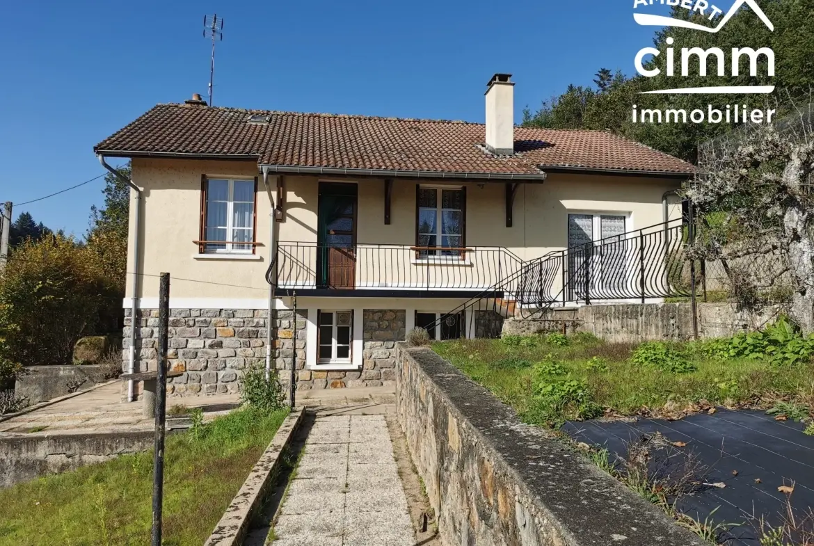 Maison familiale avec jardin à Ambert - 4 chambres, vue dégagée, 124 950 € 