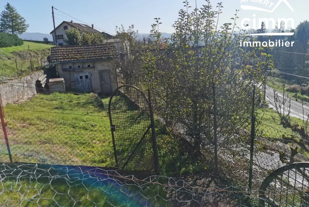 Maison familiale avec jardin à Ambert - 4 chambres, vue dégagée, 124 950 € 