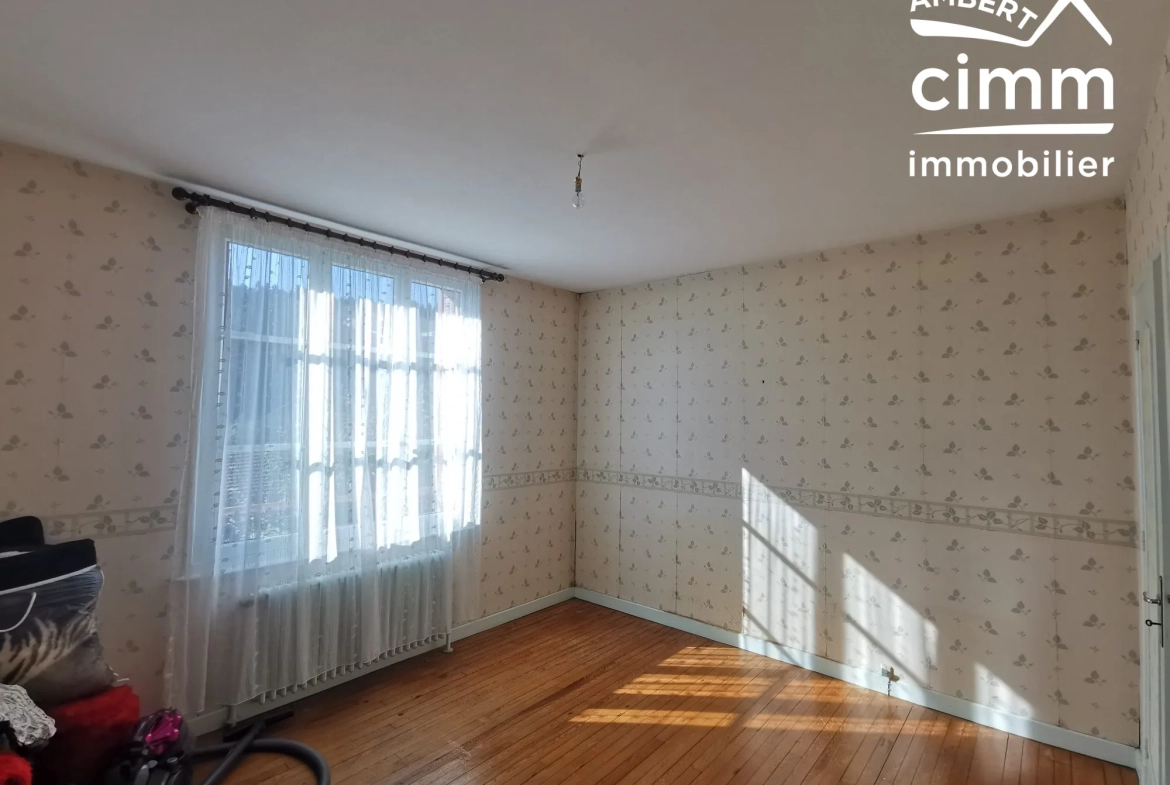Maison familiale avec jardin à Ambert - 4 chambres, vue dégagée, 124 950 € 