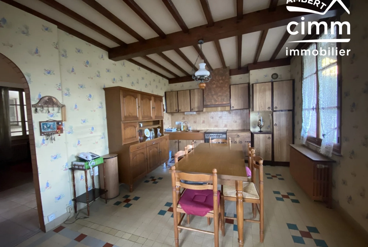 Maison familiale avec jardin à Ambert - 4 chambres, vue dégagée, 124 950 € 