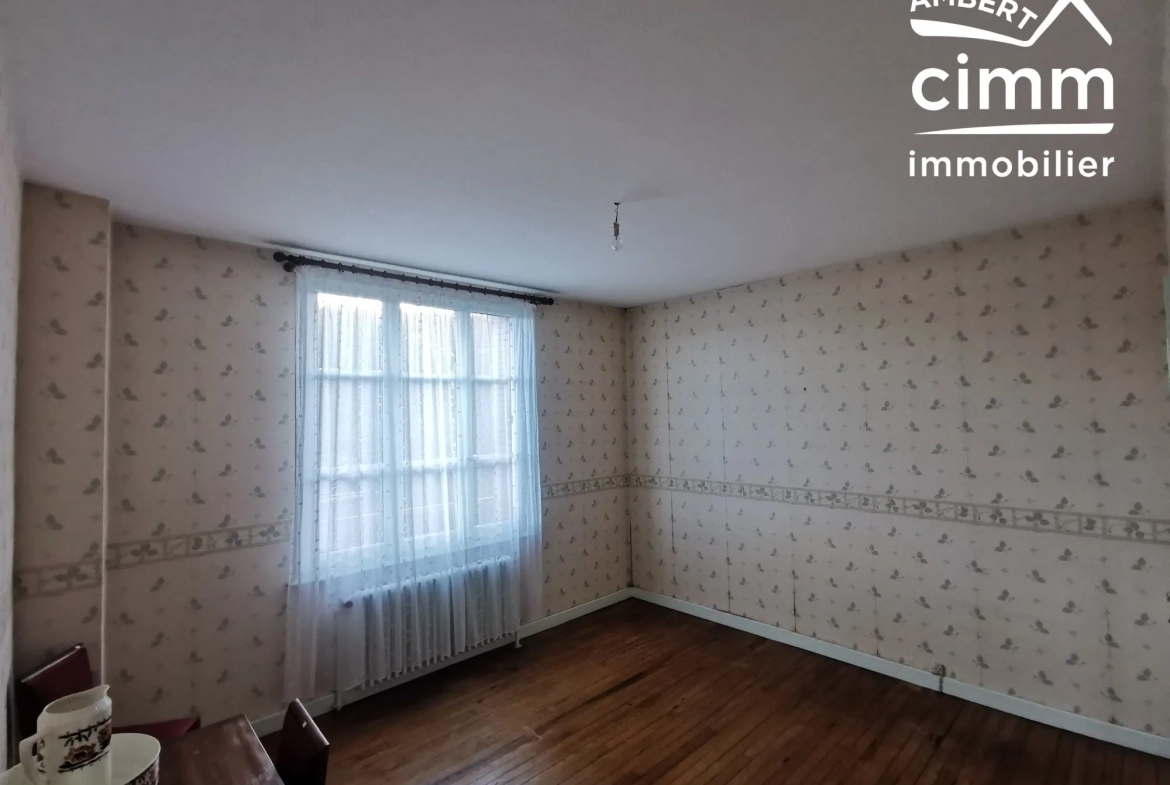 Maison familiale avec jardin à Ambert - 4 chambres, vue dégagée, 124 950 € 