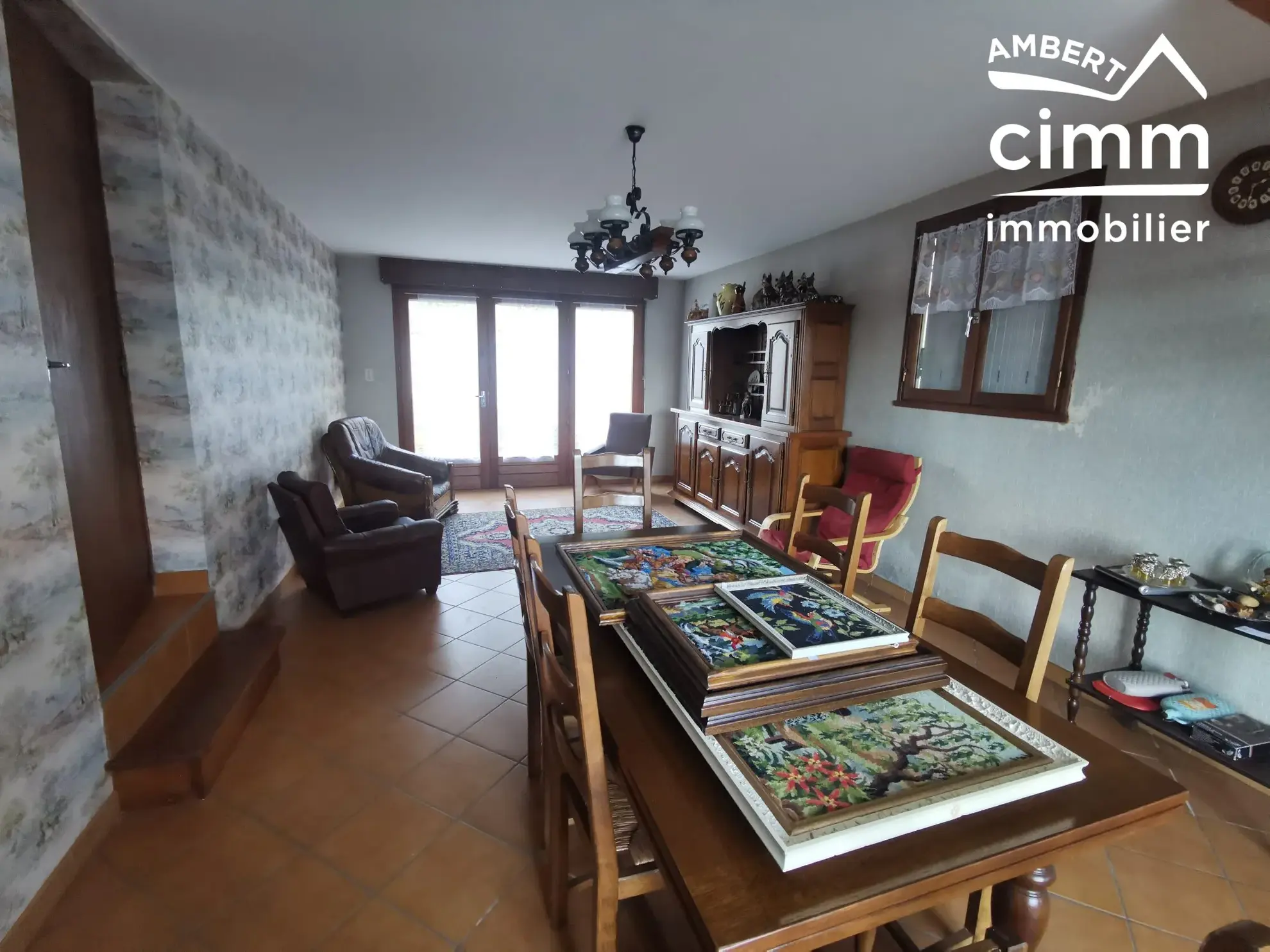 Maison familiale avec jardin à Ambert - 4 chambres, vue dégagée, 124 950 € 