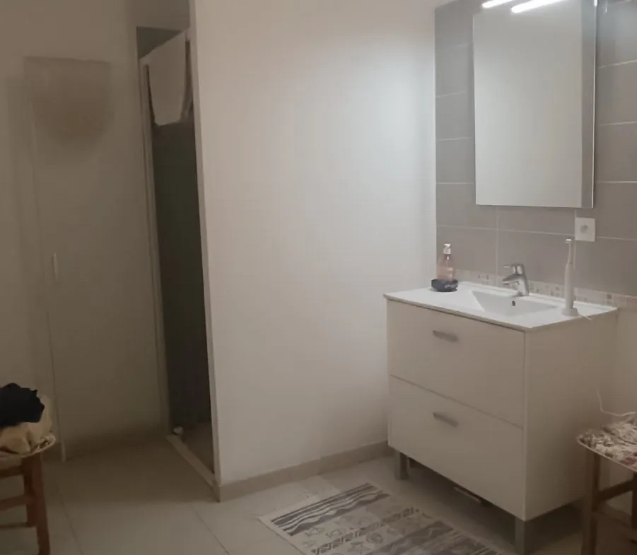 Appartement à vendre à La Riche proche du Jardin Botanique avec parking et terrasse 