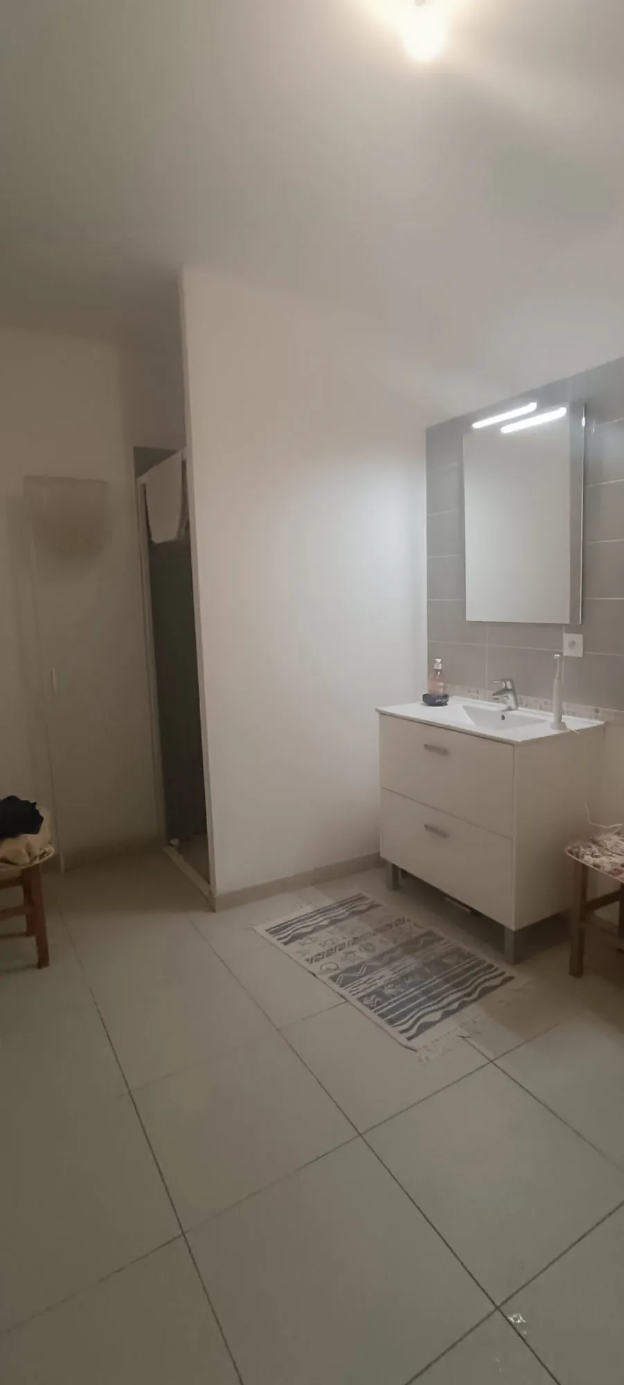 Appartement à vendre à La Riche proche du Jardin Botanique avec parking et terrasse 