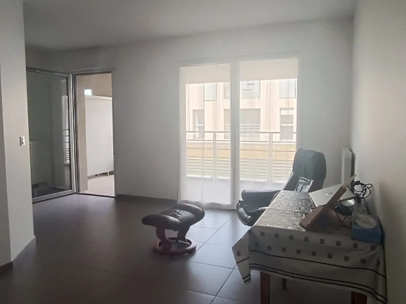 Appartement à vendre à La Riche proche du Jardin Botanique avec parking et terrasse
