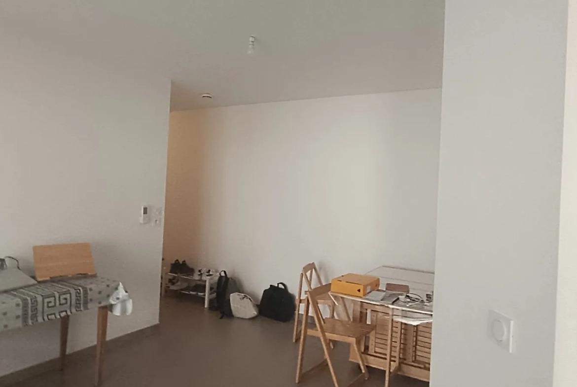 Appartement à vendre à La Riche proche du Jardin Botanique avec parking et terrasse 