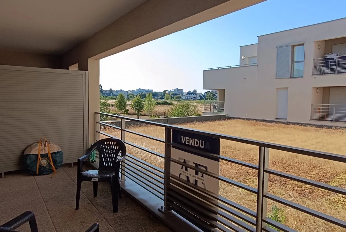 Appartement à vendre à La Riche proche du Jardin Botanique avec parking et terrasse 