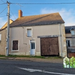 Maison à vendre avec 3 chambres, garage et cour à Châteaumeillant