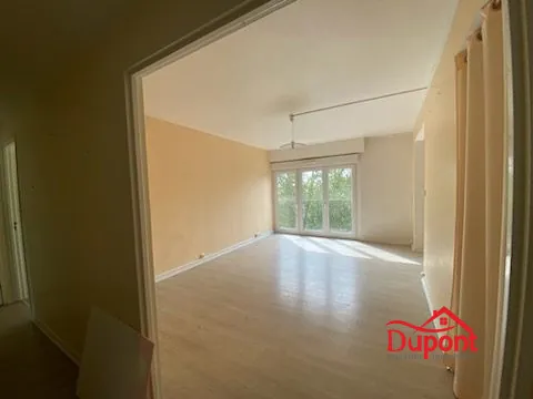 Appartement T3 lumineux et rénové à Troyes de 74 m² au 6ème étage 
