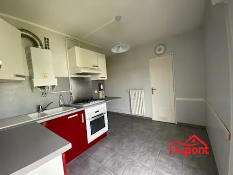 Appartement T3 lumineux et rénové à Troyes de 74 m² au 6ème étage 