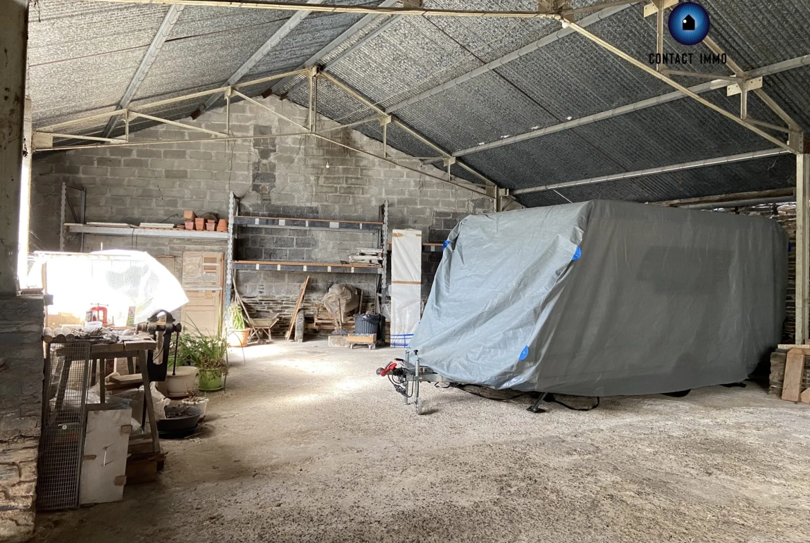 Ensemble immobilier avec hangar et bâtiment réhabilitable à Allassac 