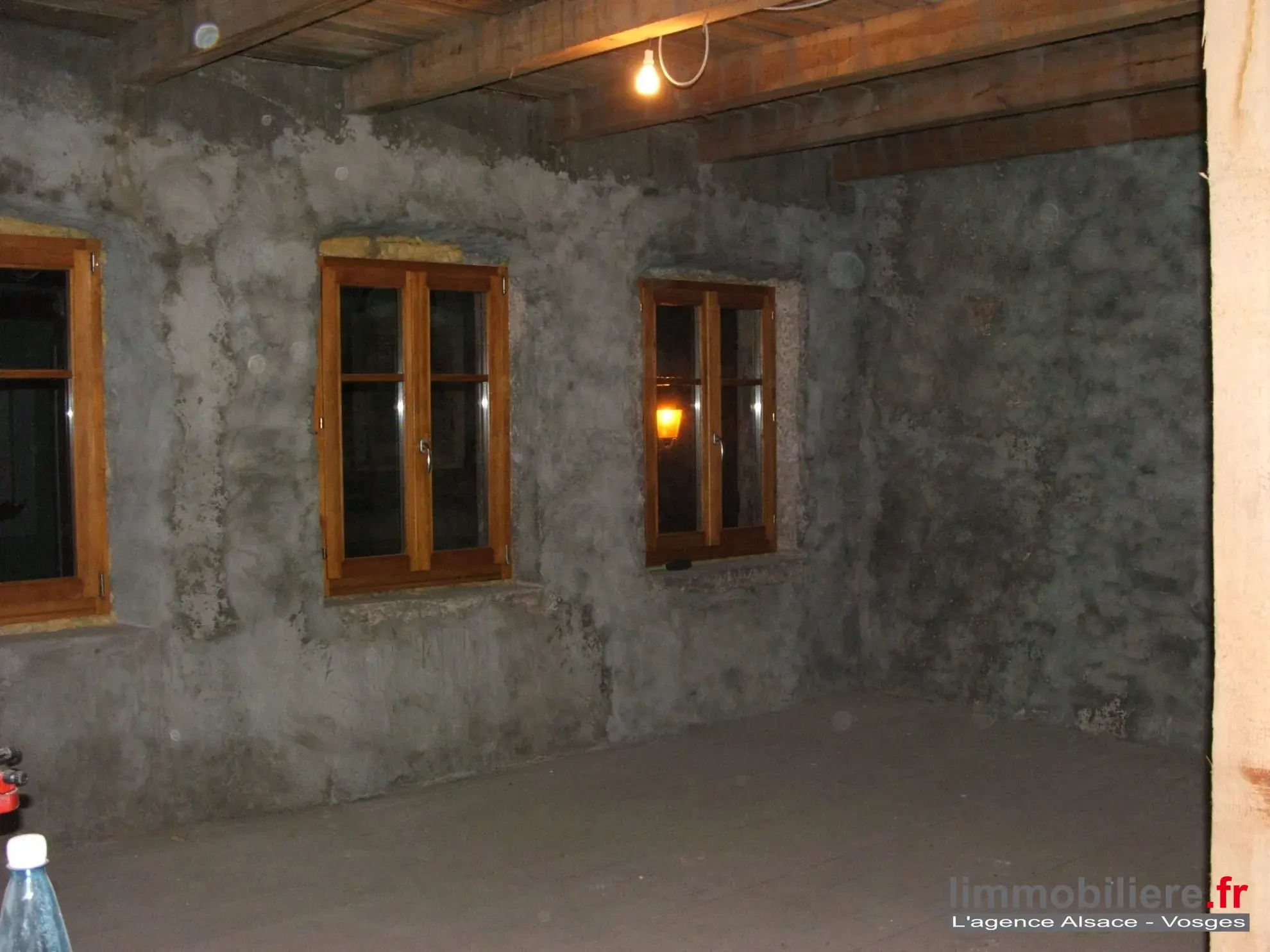 Maison à rénover avec terrasse à Sainte-Marie-aux-Mines, potentiel d'aménagement intérieur 