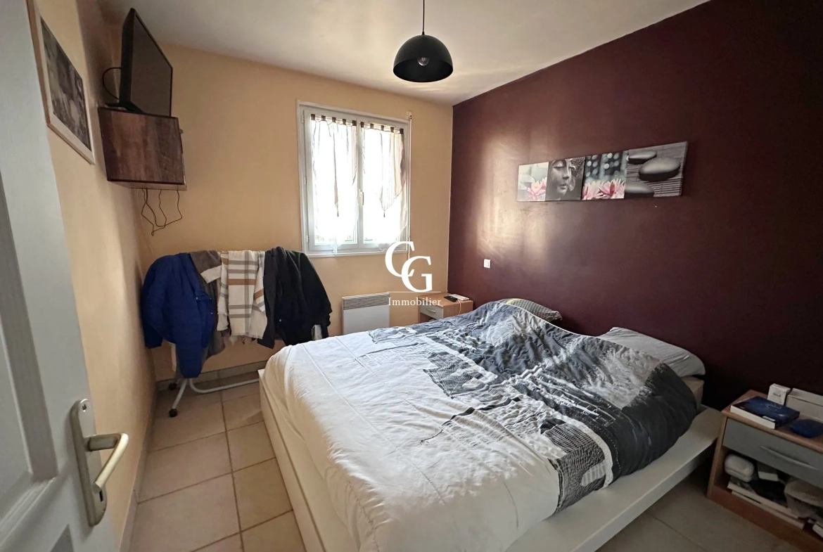 Maison de village en Pierre avec Jardin à VIEILLEVIGNE - 4 Pièces 