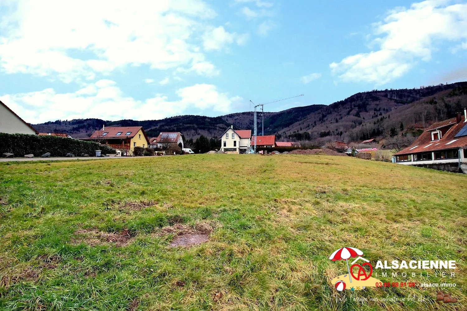 Terrain constructible de 750 m² à Steige avec vue panoramique 