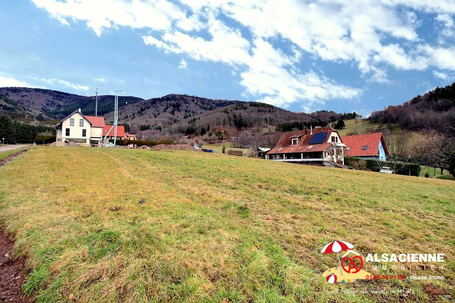 Terrain constructible de 750 m² à Steige avec vue panoramique 