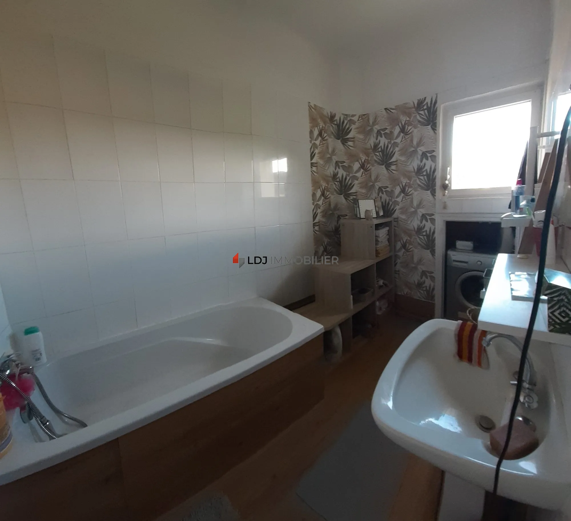 Appartement traversant de 82m² avec grande terrasse à Amélie-les-Bains-Palalda 