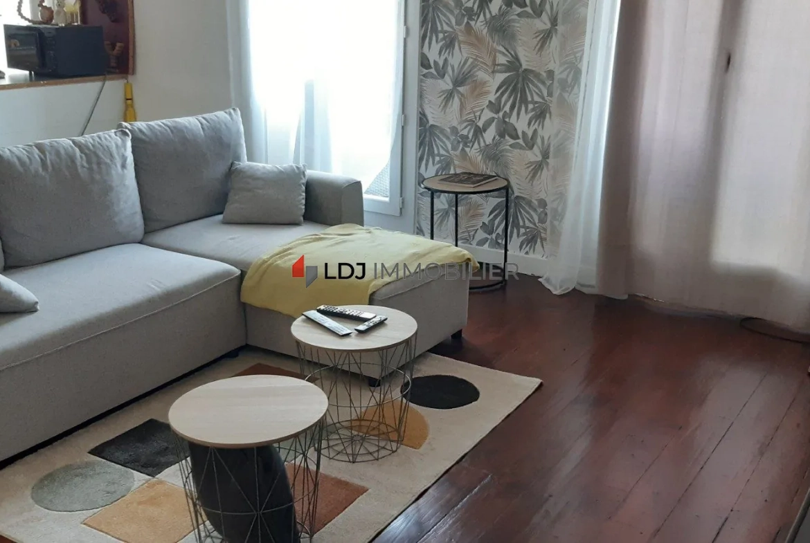 Appartement traversant de 82m² avec grande terrasse à Amélie-les-Bains-Palalda 