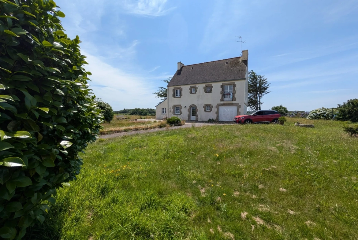 Maison à Confort-Meilars proche plages et commodités 