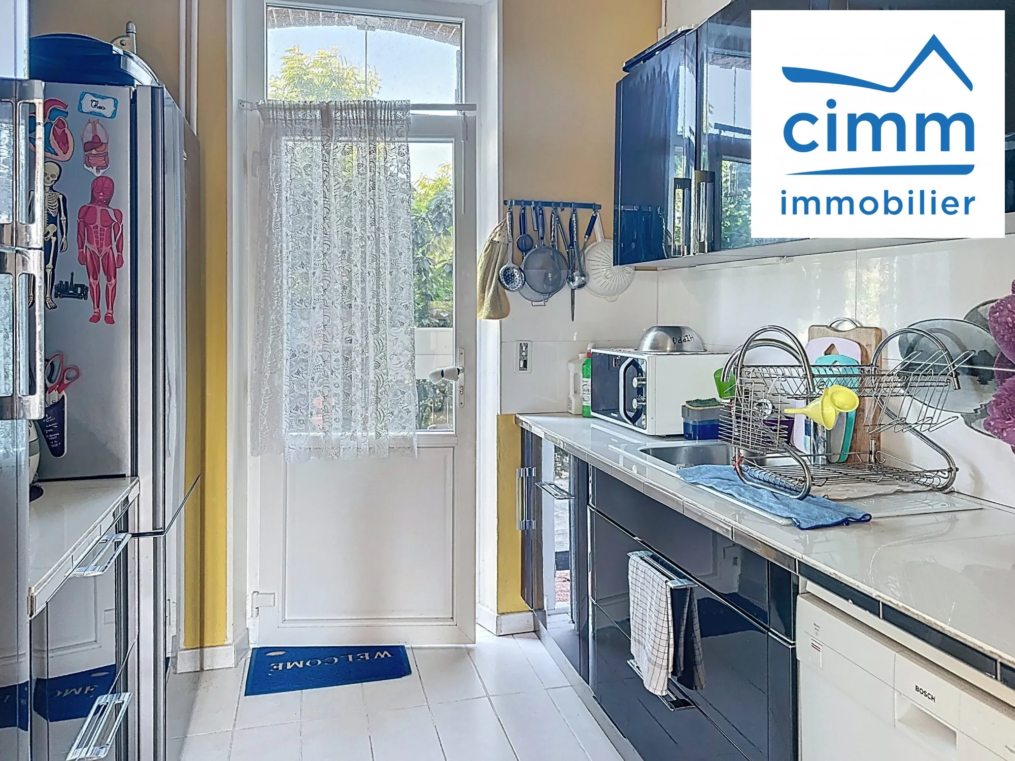 Maison mitoyenne rénovée de 126,51 m² à Montargis avec jardin 