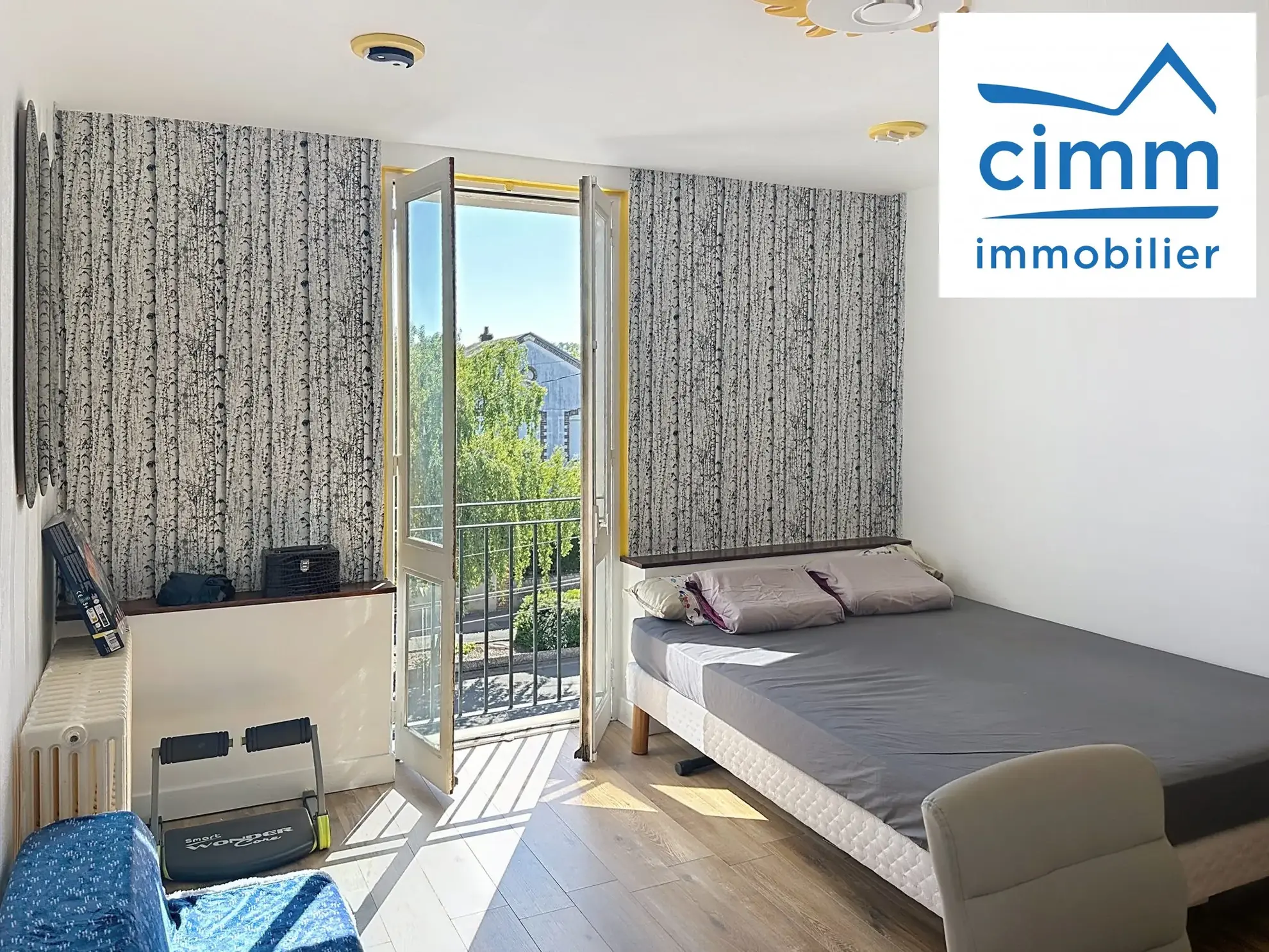 Maison mitoyenne rénovée de 126,51 m² à Montargis avec jardin 