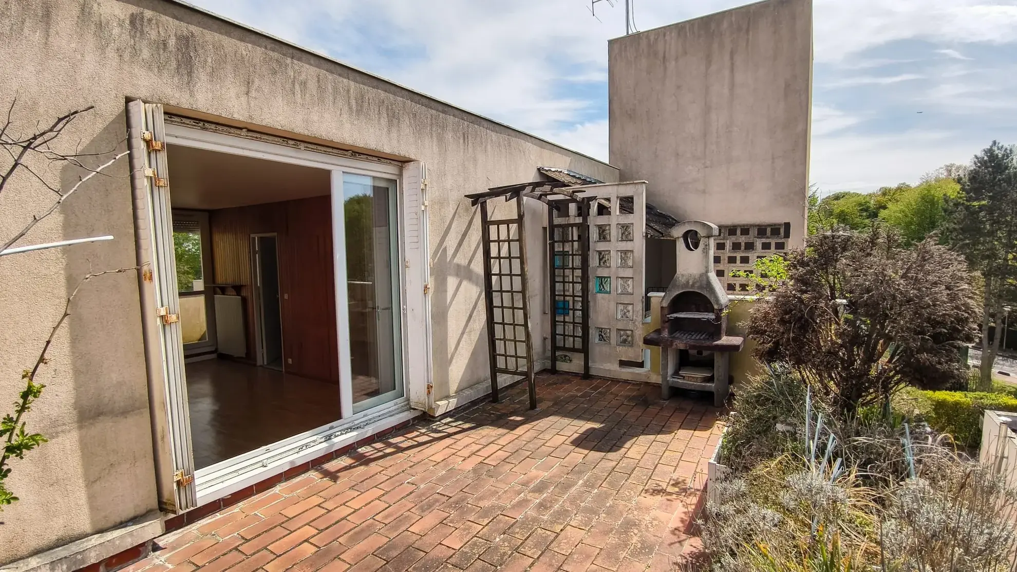 Appartement T3 à vendre à Noisiel avec terrasse et balcon – Opportunité rare 