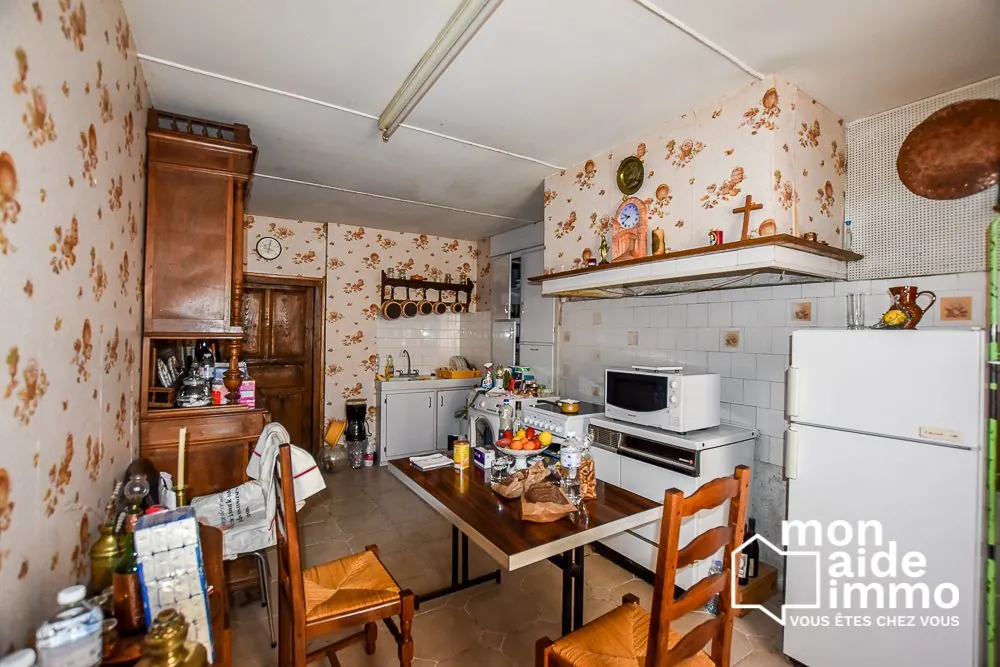 Maison à vendre à Limayrac, 106 m² avec jardins, proximité Colombiès 