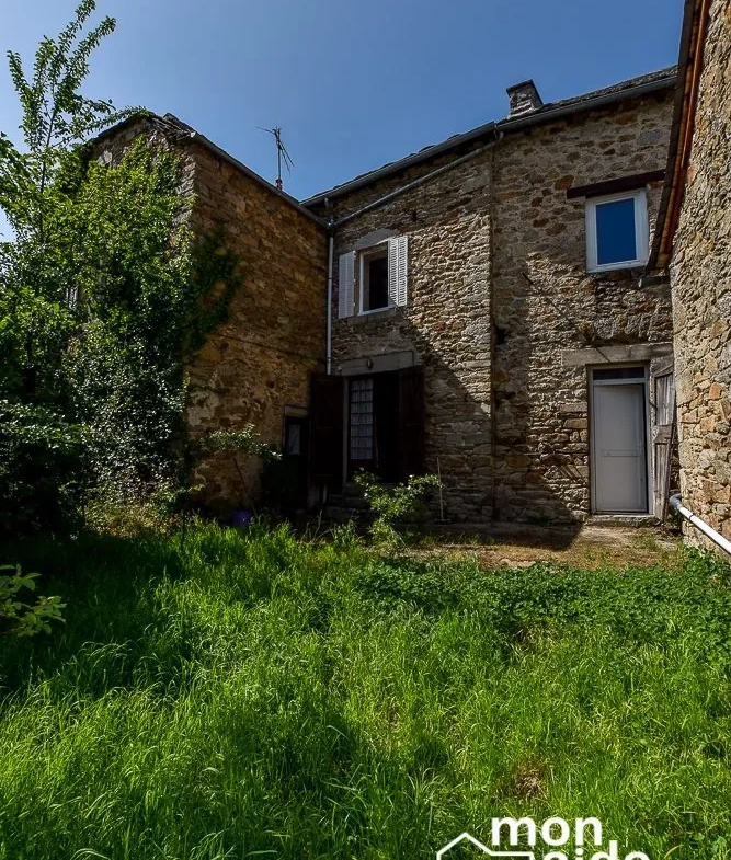 Maison à vendre à Limayrac, 106 m² avec jardins, proximité Colombiès 