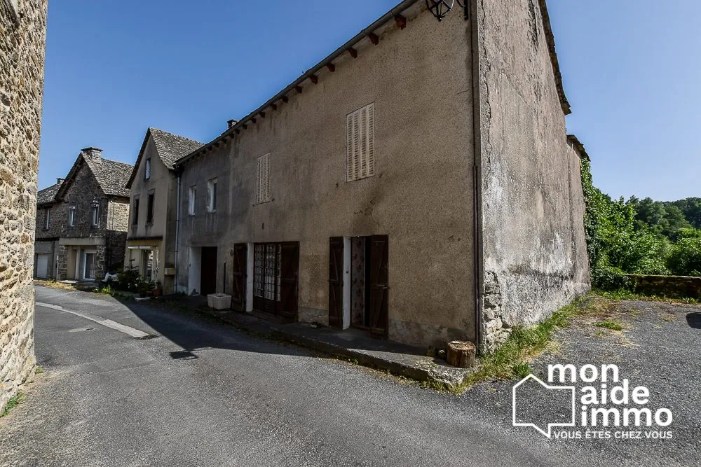 Maison à vendre à Limayrac, 106 m² avec jardins, proximité Colombiès 
