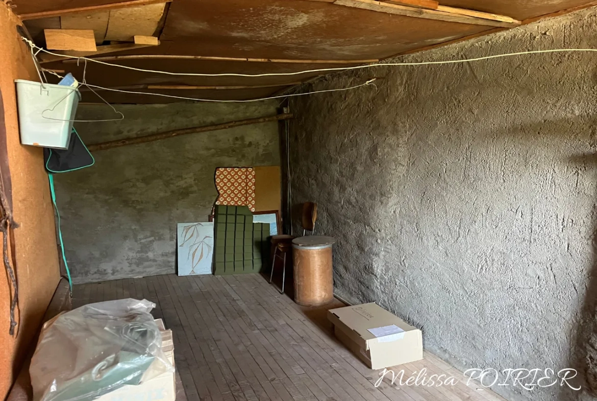 Maison de village à rénover avec dépendances proche des Herbiers et du Puy du Fou 