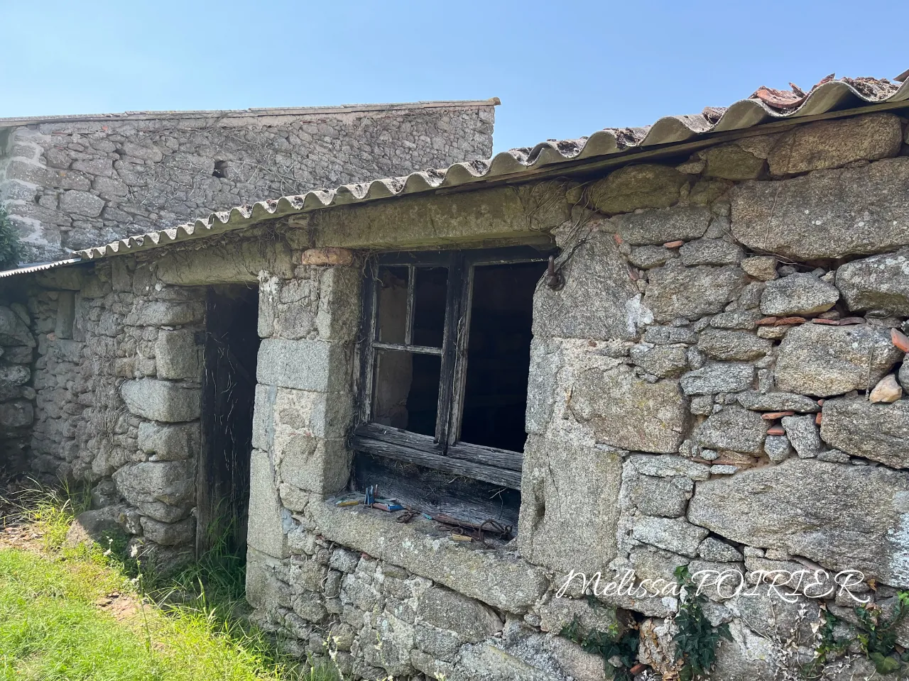 Maison de village à rénover avec dépendances proche des Herbiers et du Puy du Fou 
