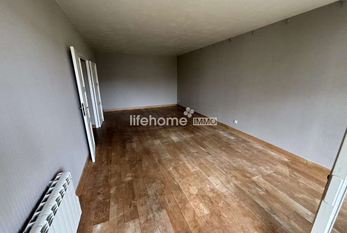 Immeuble à vendre avec local commercial et appartement à Villeneuve-sur-Lot 