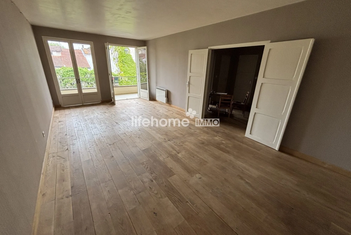 Immeuble à vendre avec local commercial et appartement à Villeneuve-sur-Lot 
