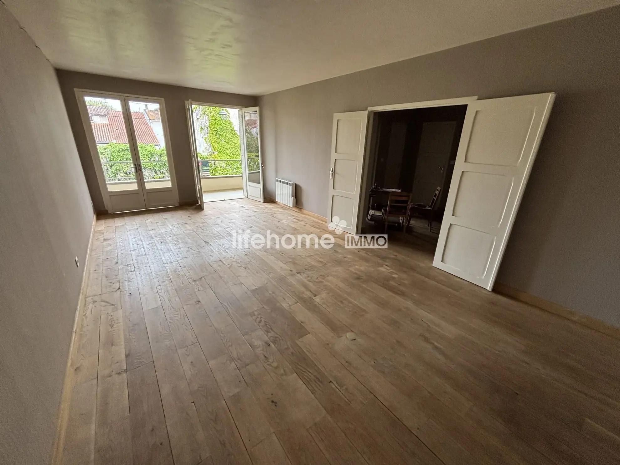 Immeuble à vendre avec local commercial et appartement à Villeneuve-sur-Lot 