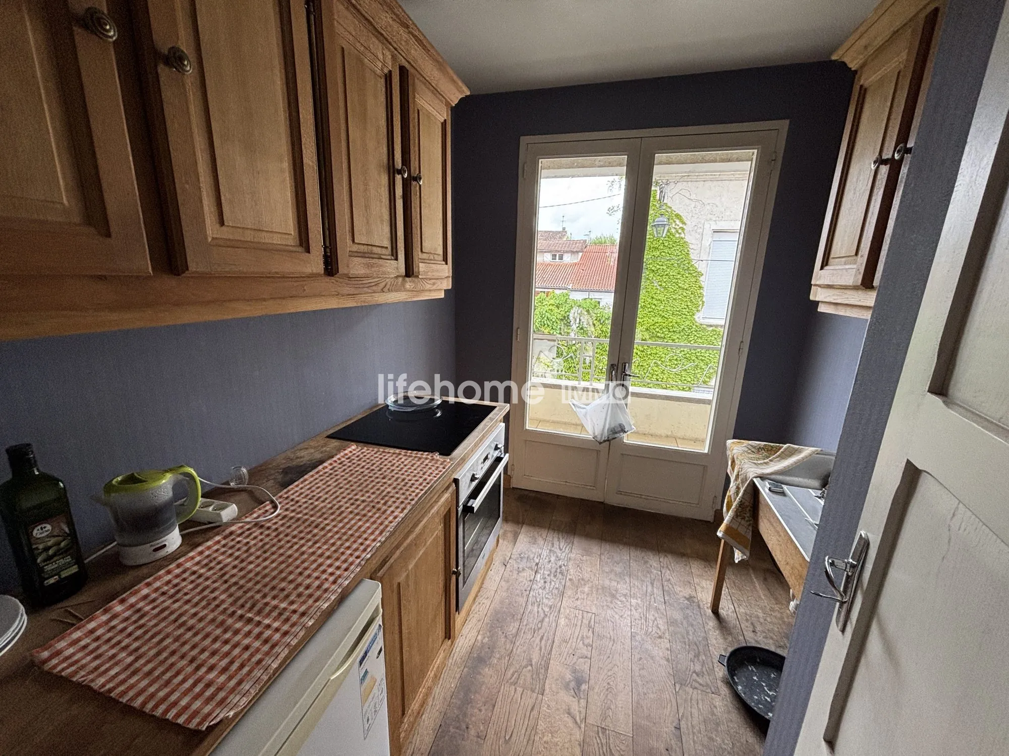 Immeuble à vendre avec local commercial et appartement à Villeneuve-sur-Lot 