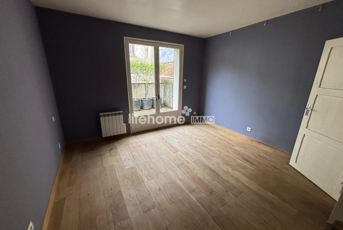 Immeuble à vendre avec local commercial et appartement à Villeneuve-sur-Lot 