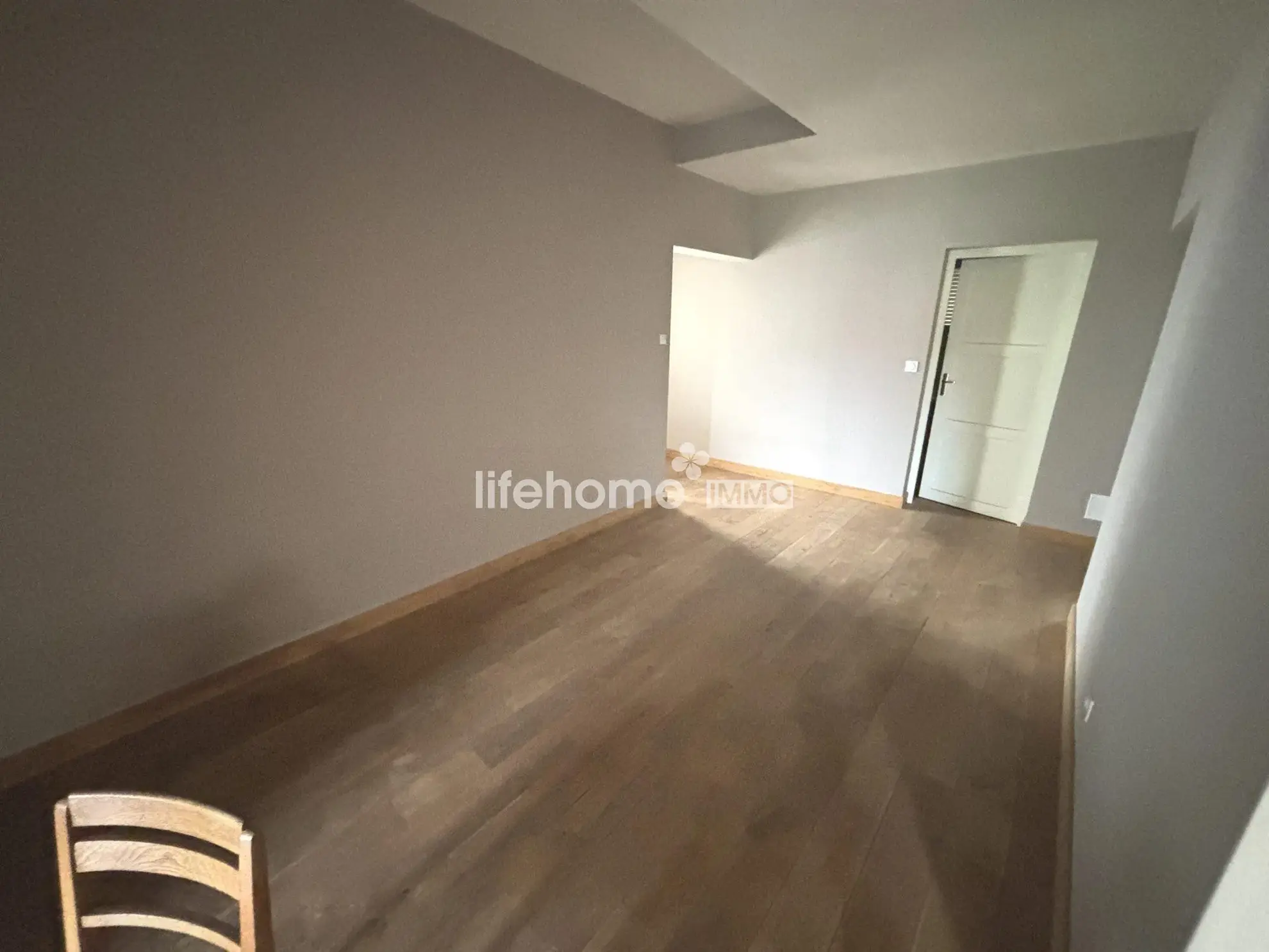 Immeuble à vendre avec local commercial et appartement à Villeneuve-sur-Lot 