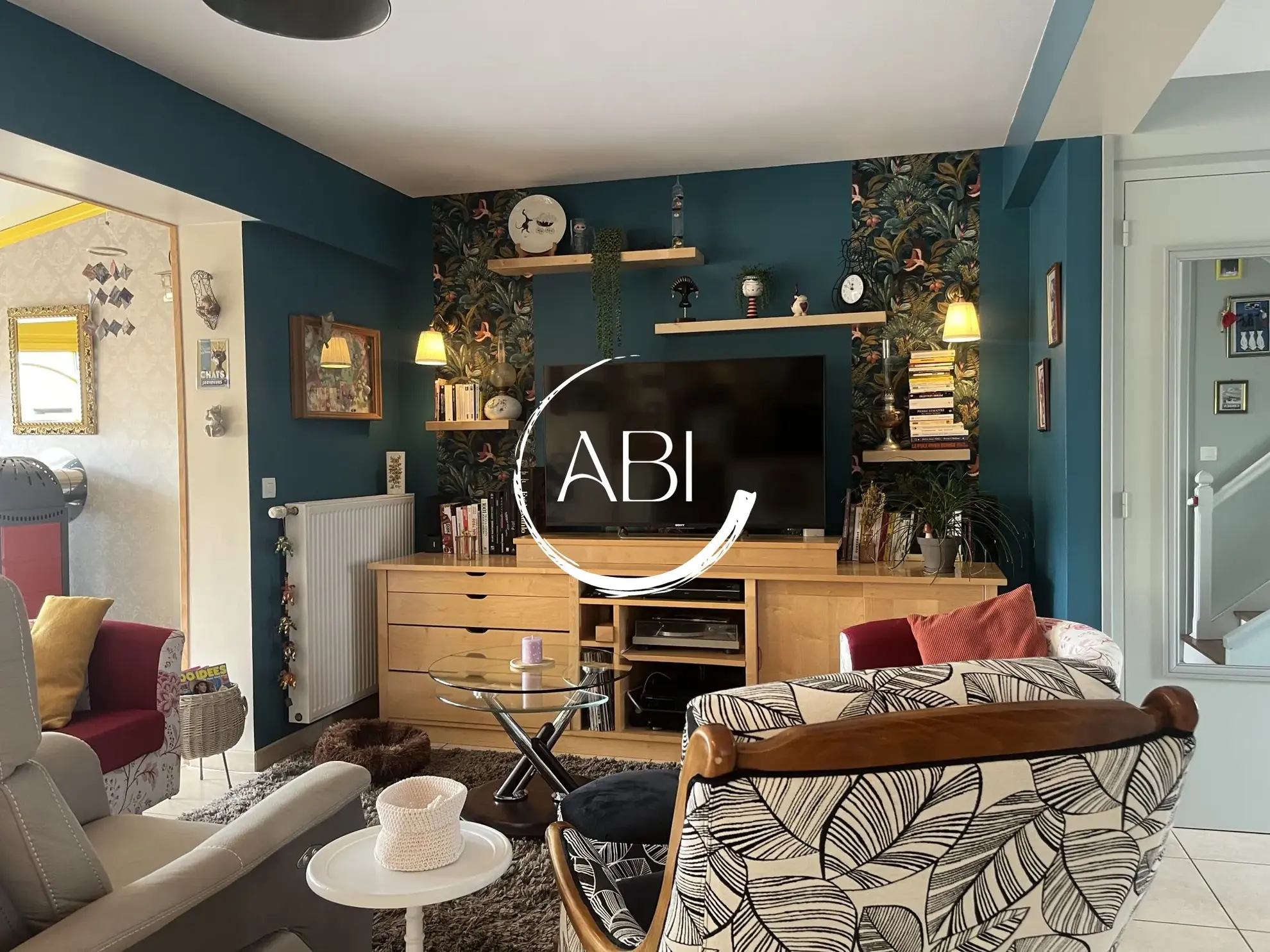 Maison à vendre à Couterne près de Bagnolets de l'Orne avec grand garage et jardin arboré 
