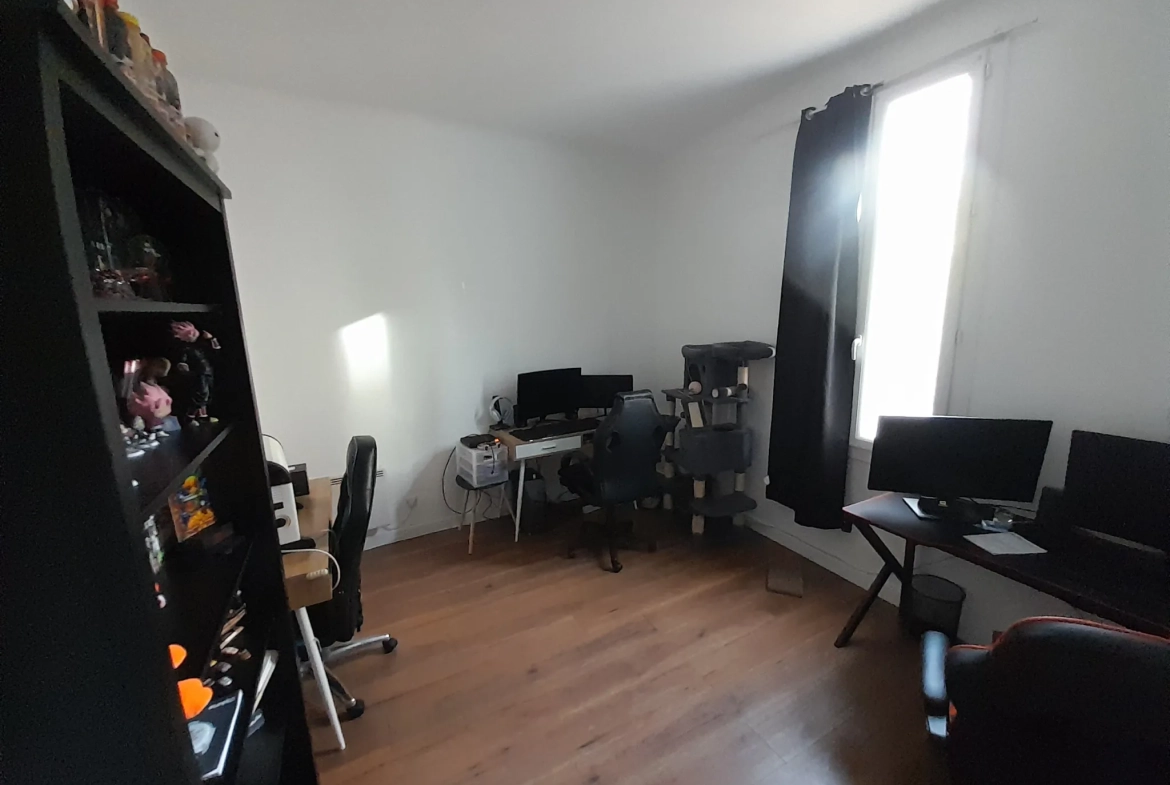 Investissement locatif à Toulon – Appartement T3 loué avec balcon dans le quartier Loubière 