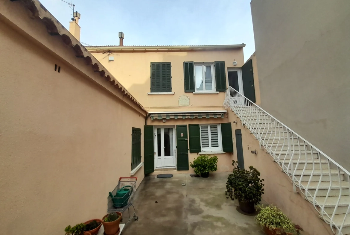 Investissement locatif à Toulon – Appartement T3 loué avec balcon dans le quartier Loubière 